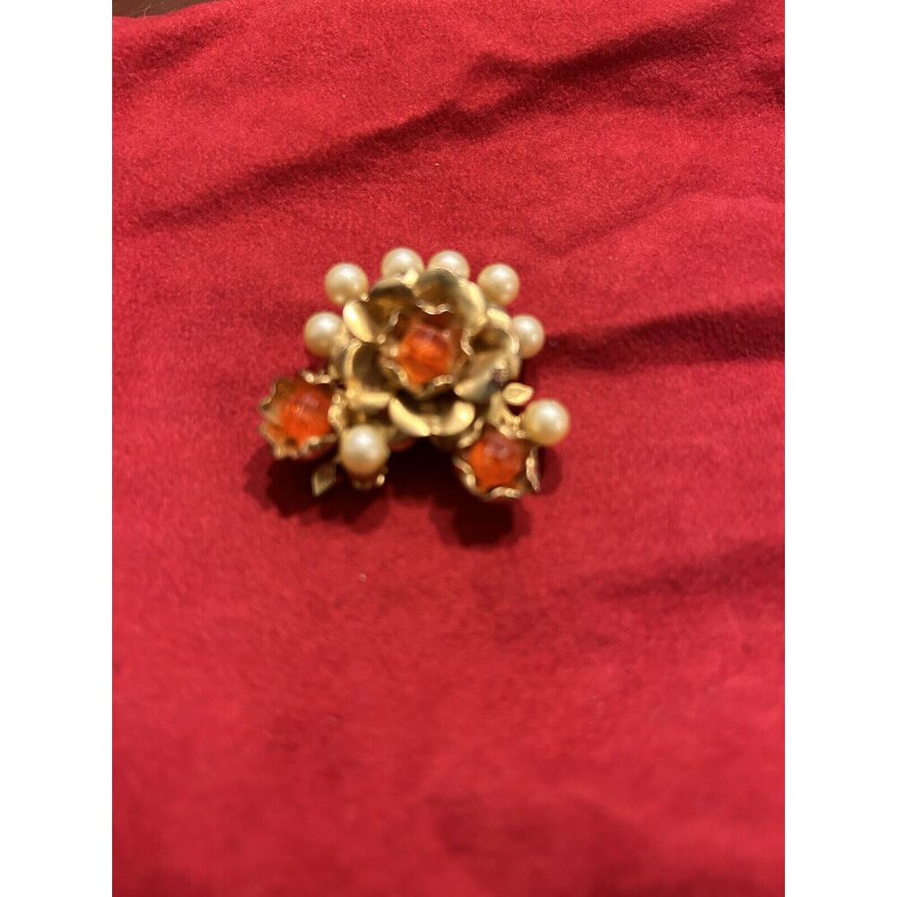 Vtg‎ Goldtone Rhinestone Faux Pearl Flower Brooch Pin